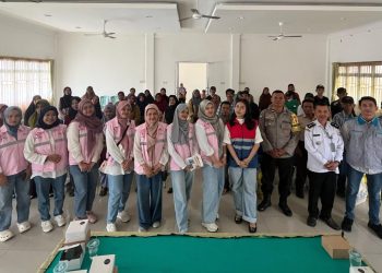 Sambut Ramadan, Srikandi dan YBM PLN Sosialisasikan Bahaya Listrik dan Bagikan Kebahagiaan ke Masyarakat Desa Saigon