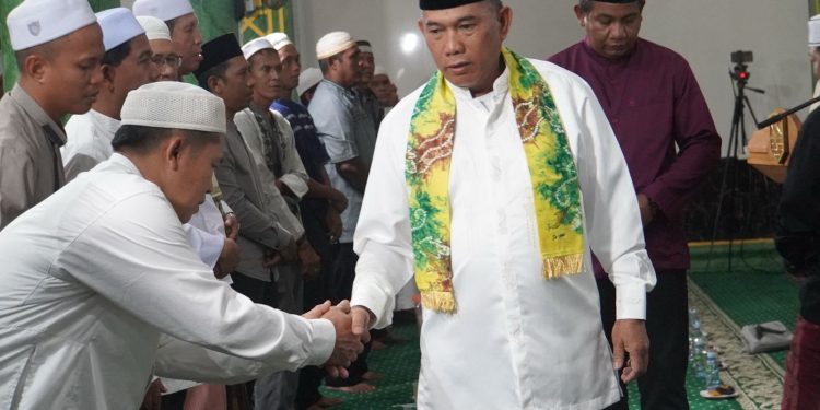 Safari Ramadan, Bupati HM Rusli Sapa Masyarakat Pulau Laut Utara