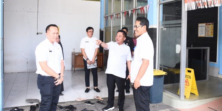 Wiyatno Instruksikan Pembenahan dan Penataan Lingkungan RSUD Kapuas