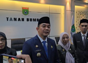 Andi Rudi Latif Kukuhkan Yulian Herawati sebagai Plh Sekda Tanbu