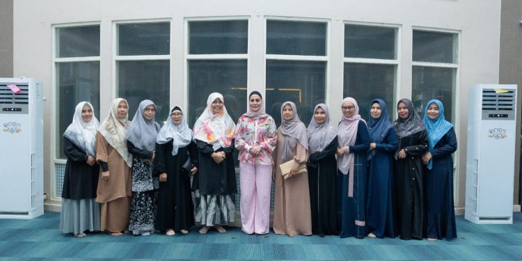 Ketua TP PKK HST Gelar Silaturahmi dengan Dharma Wanita Persatuan