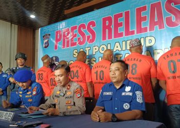 Tangkap Ikan Pakai Pukat di Perairan Kotabaru, 7 Kapal Nelayan dan 28 ABK Diamankan