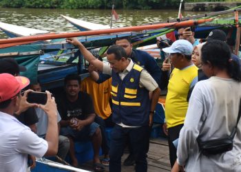 Menteri ESDM Pastikan Alokasi BBM untuk Nelayan Banjarmasin Tercukupi