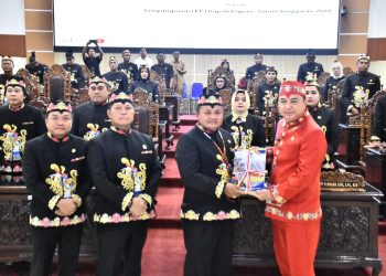 Wakil Bupati Kapuas Sampaikan LKPj Tahun 2024