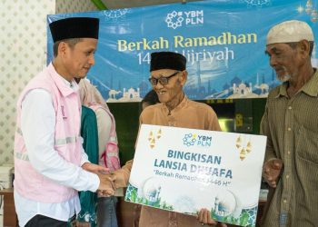 YBM Bersama Srikandi PLN Berbagi Berkah Ramadan 1446 Hijriah kepada Para Mustahik di Banjarbaru