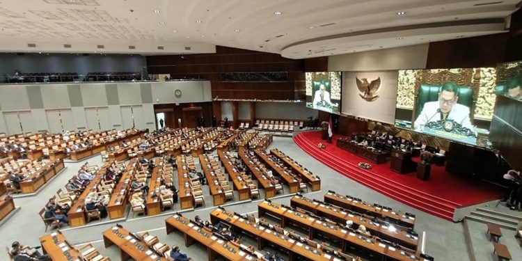 Paripurna DPR Setujui Permohonan Naturalisasi Emil Audero, Joey Pelupessy, dan Dean James untuk Perkuat Timnas Indonesia