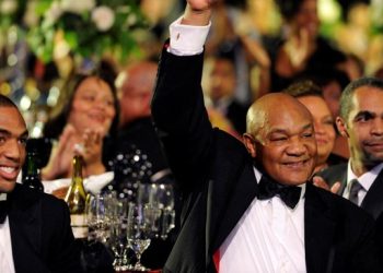 Legenda Tinju George Foreman Meninggal Dunia