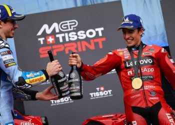 Eks Bos RNF Minta Rossi Kembali dari Pensiun demi Kalahkan Marquez