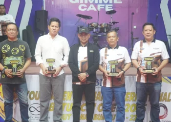 Meriah dan Berkelas, Wabup Tanbu Resmi Tutup Turnamen Billiard International Batulicin Open 2025