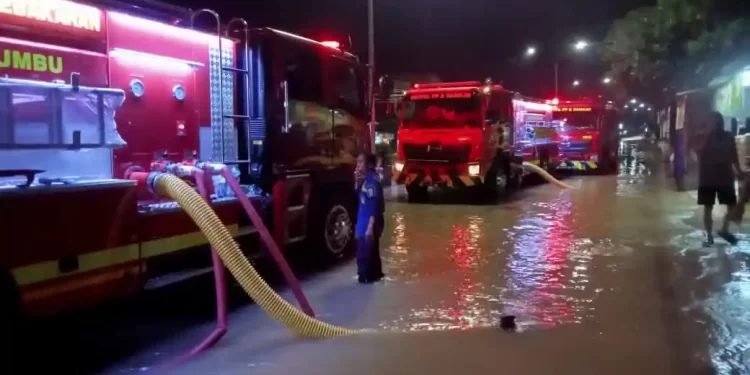 Respons Cepat Bupati Tanbu Andi Rudi Latif Tangani Banjir