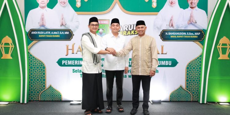 Suasana Kekeluargaan di Open House Bupati Tanah Bumbu