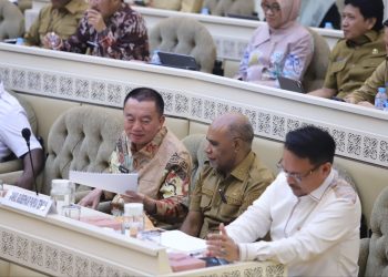 Gubernur Kalsel H Muhidin RDP dengan Komisi II DPR RI