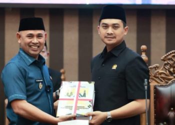 Rapat Paripurna DPRD Tanbu, Wakil Bupati Sampaikan LPKJ Tahun Anggaran 2024