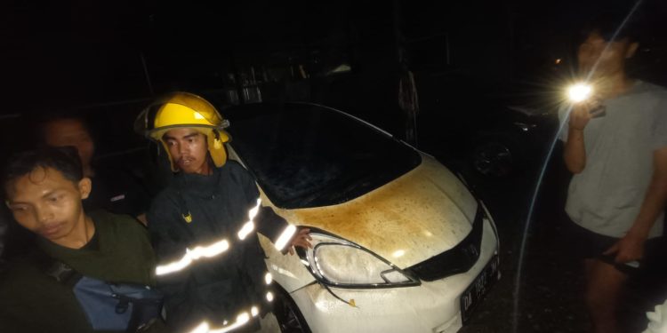 Bengkel Terbakar, Hanguskan Sejumlah Mobil