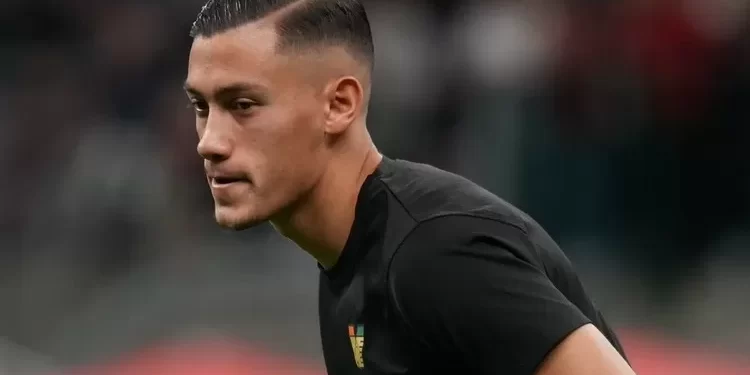Inter Milan Bidik Jay Idzes, Venezia FC Minta Tebusan Rp183 Miliar