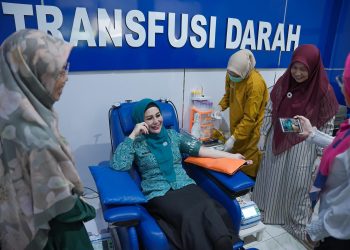 Mama Deden Ajak Pengurus PKK HST Donor Darah