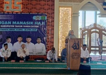 Sekda Tanbu Hadiri Bimbingan Manasik Haji di Masjid Ziyadatul Abrar Pagatan