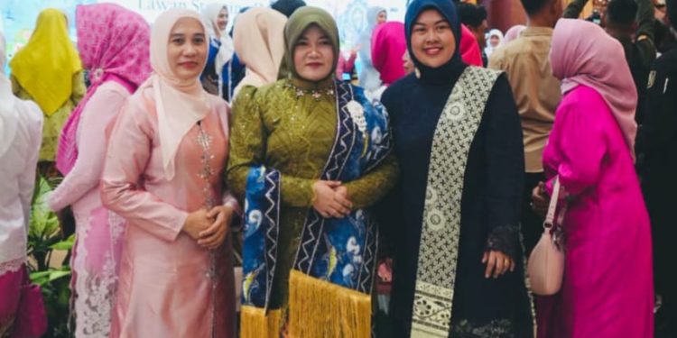 Ketua TP PKK Kotabaru Hadiri Peringatan Hari Kartini Tingkat Provinsi Kalsel