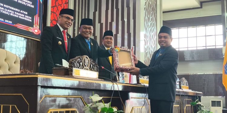 Rapat Paripurna DPRD Kotabaru, Eksekutif Sampaikan 3 Raperda