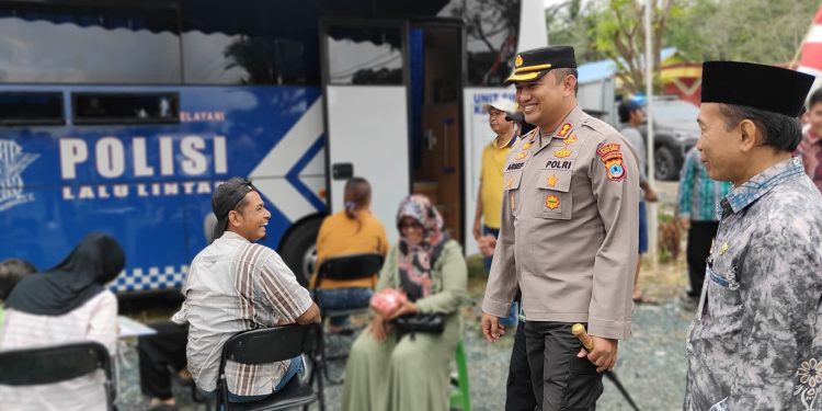 Kopi Manis Polres Tanbu Gelar Pelayanan di Desa Batu Meranti