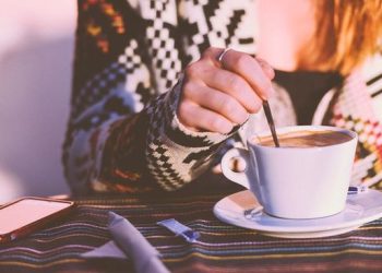 Apa yang Terjadi jika Minum Kopi Pagi Hari Saat Perut Kosong?