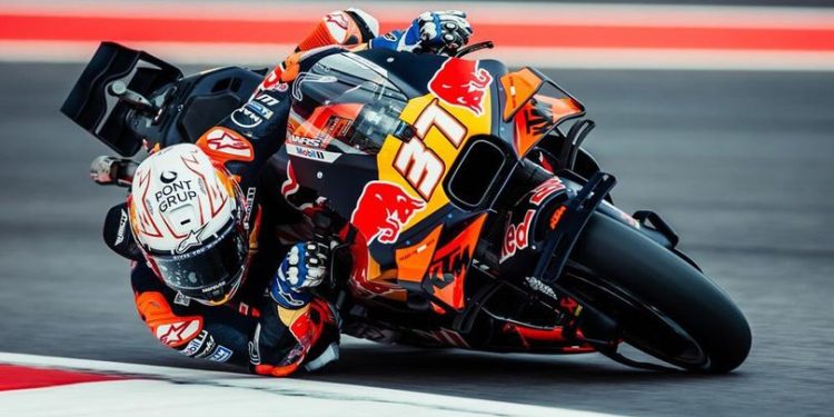 Pedro Acosta Tak Tertarik Gaji Selangit, Masih Yakin KTM Bisa Bangkit di MotoGP 2025