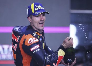 Dihukum 16 Detik di MotoGP Qatar 2025, Maverick Vinales Tetap Happy: Saya Nggak Peduli!