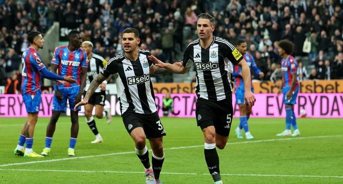 Newcastle United Pesta Gol Lagi, Tembus Tiga Besar