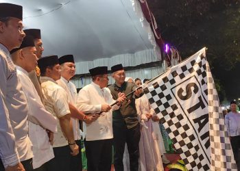 Wiyatno Lepas Pawai Takbir, Ribuan Warga Kapuas Meriahkan Malam Idulfitri