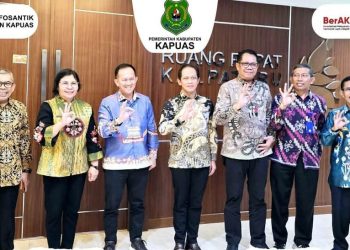 Pemkab Kapuas dan Menteri LH Bahas Launching Program Kapuas Bersih dan Hijau