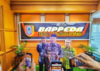 Rapat Evaluasi, Gubernur Instruksikan SKPD Mempercepat Realisasi Kegiatan