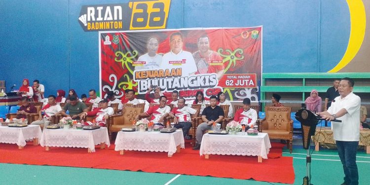 Kejuaraan Bulu Tangkis Bupati Cup 2025 Diikuti Ratusan Peserta