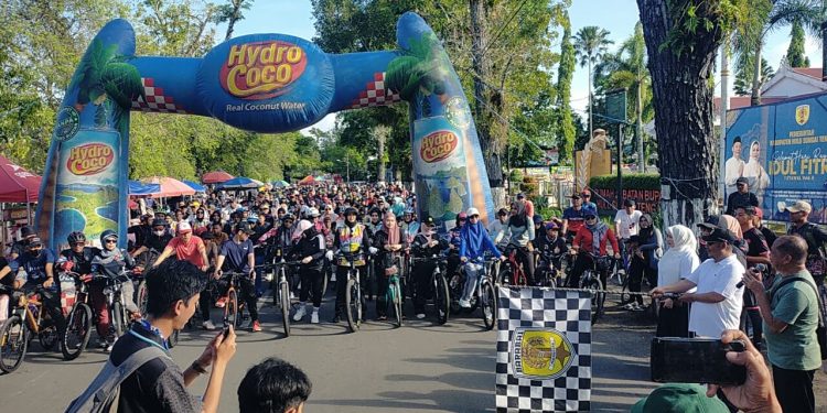 Bupati HST Lepas Ribuan Peserta Fun Bike