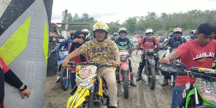Bupati HST Lepas Ratusan Peserta Rider Baksos