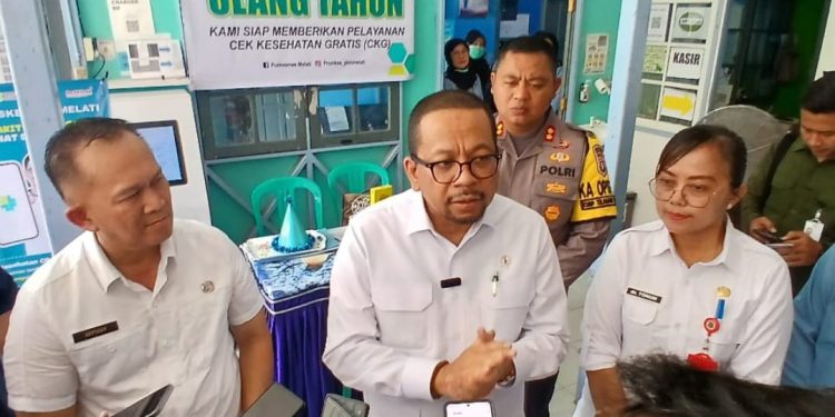 M Qodari Tinjau Program Cek Kesehatan Gratis di Puskesmas Kapuas