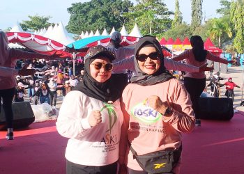 Keren! Senam Massal dan Pertunjukan Kebugaran Meriahkan Harjad Ke-219 Kuala Kapuas