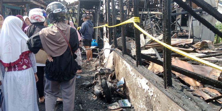 Kebakaran di Antasan Kecil Timur, Khadijah Tak Sempat Selamatkan Motor Kesayangannya