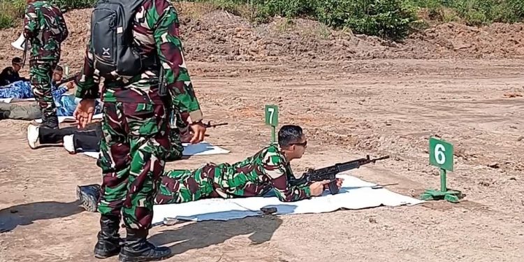 Tingkatkan Kesiapsiagaan Prajurit, Kodim Kotabaru Gelar Latihan Menembak