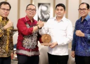 Andi Rudi Latif Terima Kunjungan Audiensi Dewan Komisaris Bank Kalsel