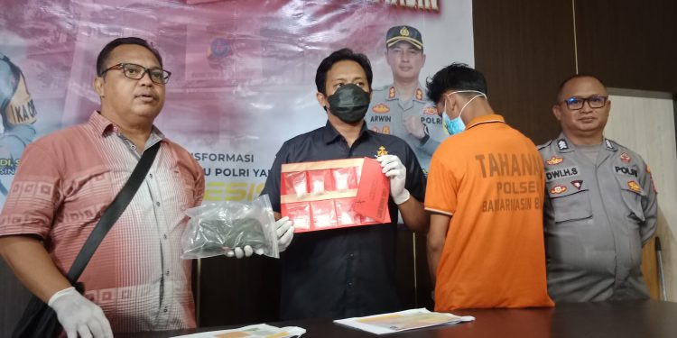 Pemuda Banjarmasin Barat Diciduk Saat Timbang Sabu di Kamar