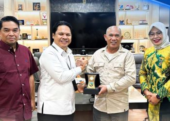 Dorong Pembangunan Jalan dan Jembatan, Bupati Kotabaru Sambangi Dirjen Bina Marga PUPR