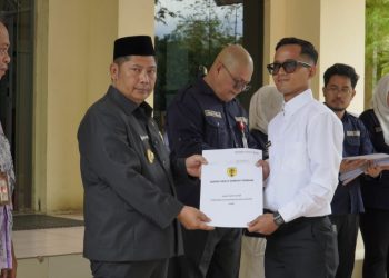 235 CPNS dan PPPK Terima SK, Bupati HST Ajak Pegawai Baru Tingkatkan Pelayanan Publik