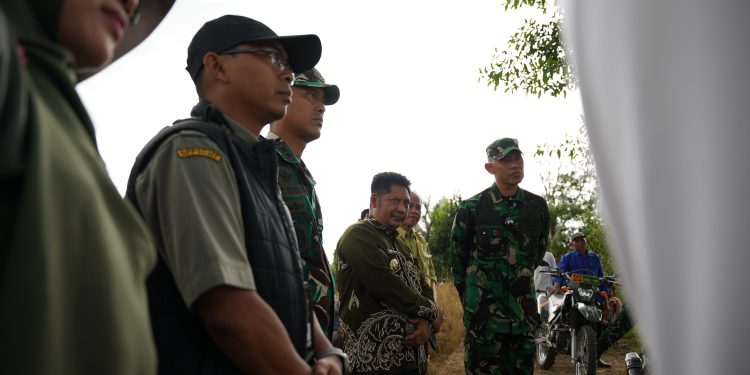 Dirjen Lahan dan Irigasi Kementerian Pertanian Tinjau Polder di HST