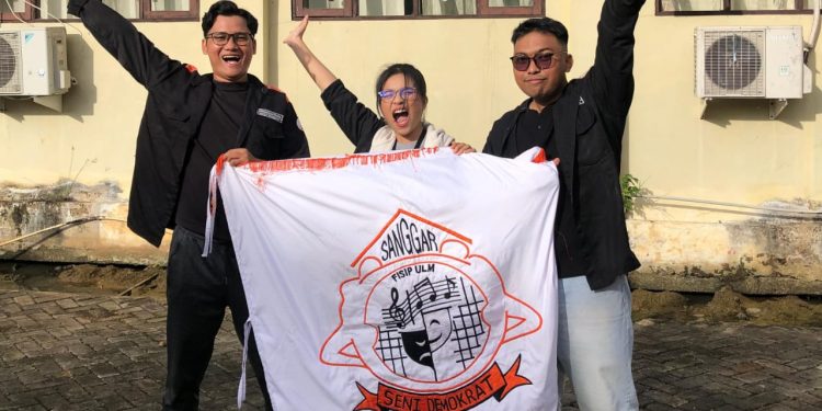 SSD Banjarmasin Hadir di Sumenep, Tampilkan Monolog “40 Hari Galuh Baayun” Karya Fadhil Hauw