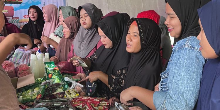 Tekan Inflasi dan Penuhi Kebutuhan Pokok Jelang Idul Adha, Pemkab HST Gelar 5 Titik Pasar Murah