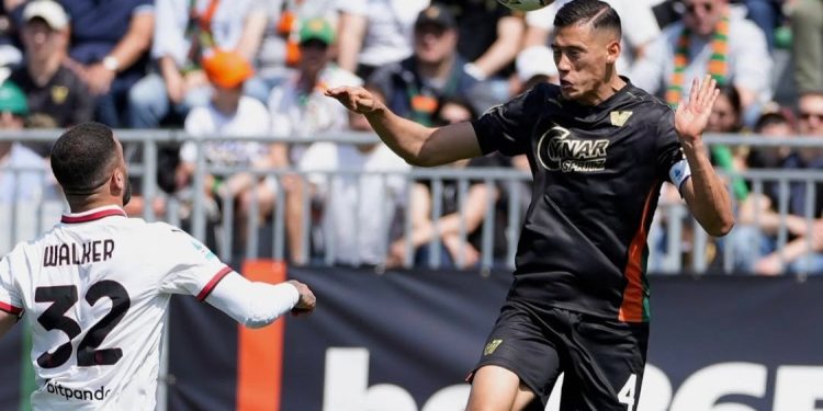 Ini Pertanda Kapten Timnas Indonesia Jay Idzes Gabung AC Milan pada Musim Panas 2025?