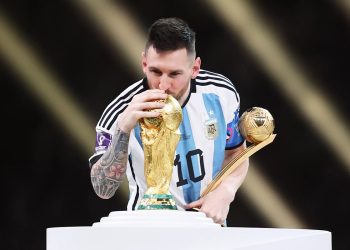 Lionel Messi Jadi Pemain Terbaik Sepanjang Masa Versi IFFHS, Kalahkan Cristiano Ronaldo!