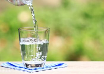 Pentingnya Rajin Minum Air Putih untuk Jaga Kesehatan Ginjal