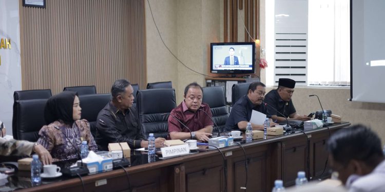 Pansus IV DPRD Kalsel Soroti Rumitnya Proses Perizinan Pertambangan Mineral dan Batubara