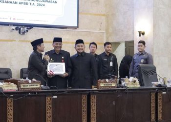 Rapat Paripurna DPRD Kalsel, Hasnuryadi Sulaiman: Sinergi Legislatif dan Eksekutif Diharapkan Semakin Kokoh